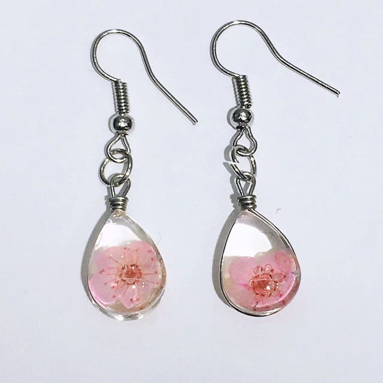 Fashion Drop-shaped Dried Flower Earrings 9438849f 8843 4fdb a293 c97ef9a19929