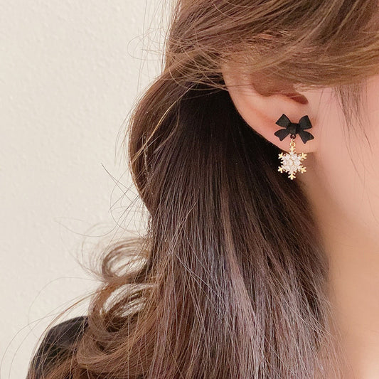 Silver Needle Zircon Snowflake Bow Earrings 9468996f aa48 4f4f 9b40 82abbfc93dc7