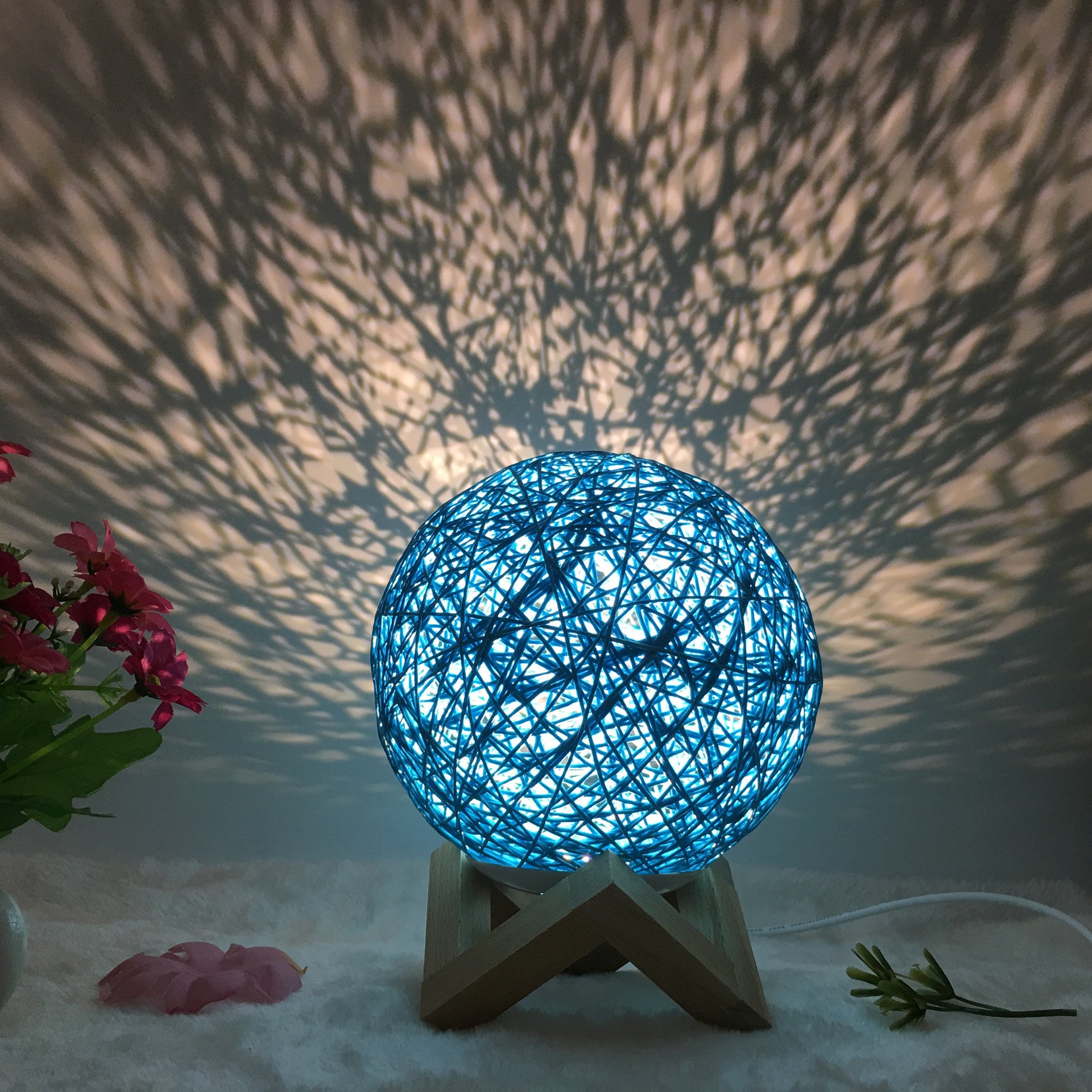 Amazon Hot Selling Creative Linen Table Lamp Novel and Unique LED Intelligent USB7 Color RGB16 Color Remote Control Rattan Ba