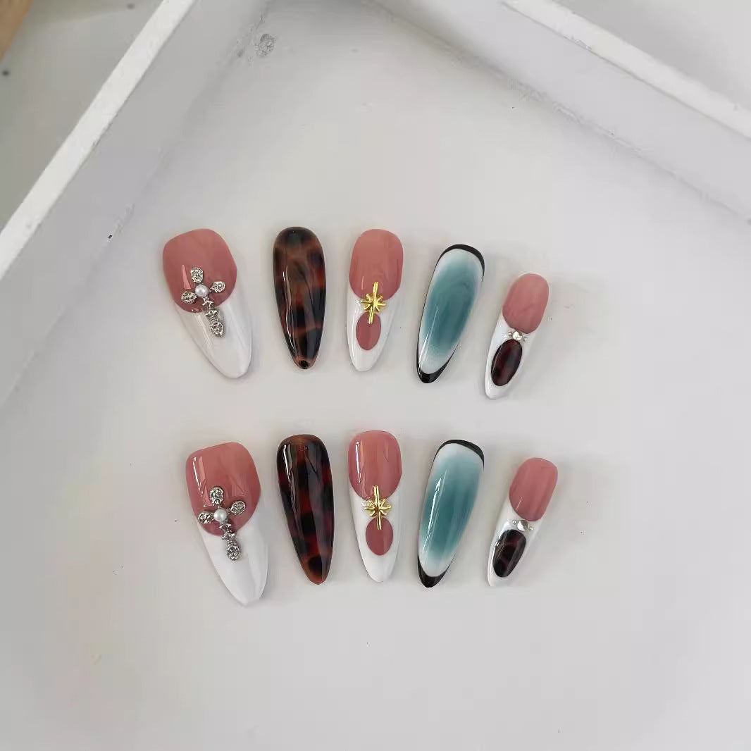 Autumn And Winter Blooming Hand-painted Maillard White Elegant High-end Long Handmade Wear Manicure 952e4fa1 5afd 4a41 b6f4 1