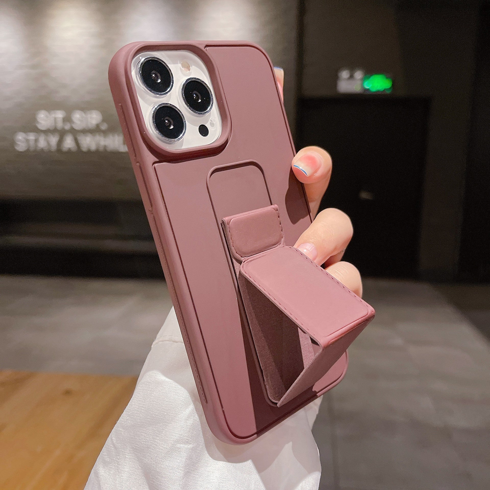 Folding Bracket Phone Case Drop-resistant 96130f95 76b4 458d b560 8b50f577c57e