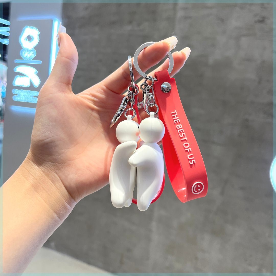 Couple Magnetic Hug Keychain 968fc974 0de1 40ed 94c6 7ceeb14260d6