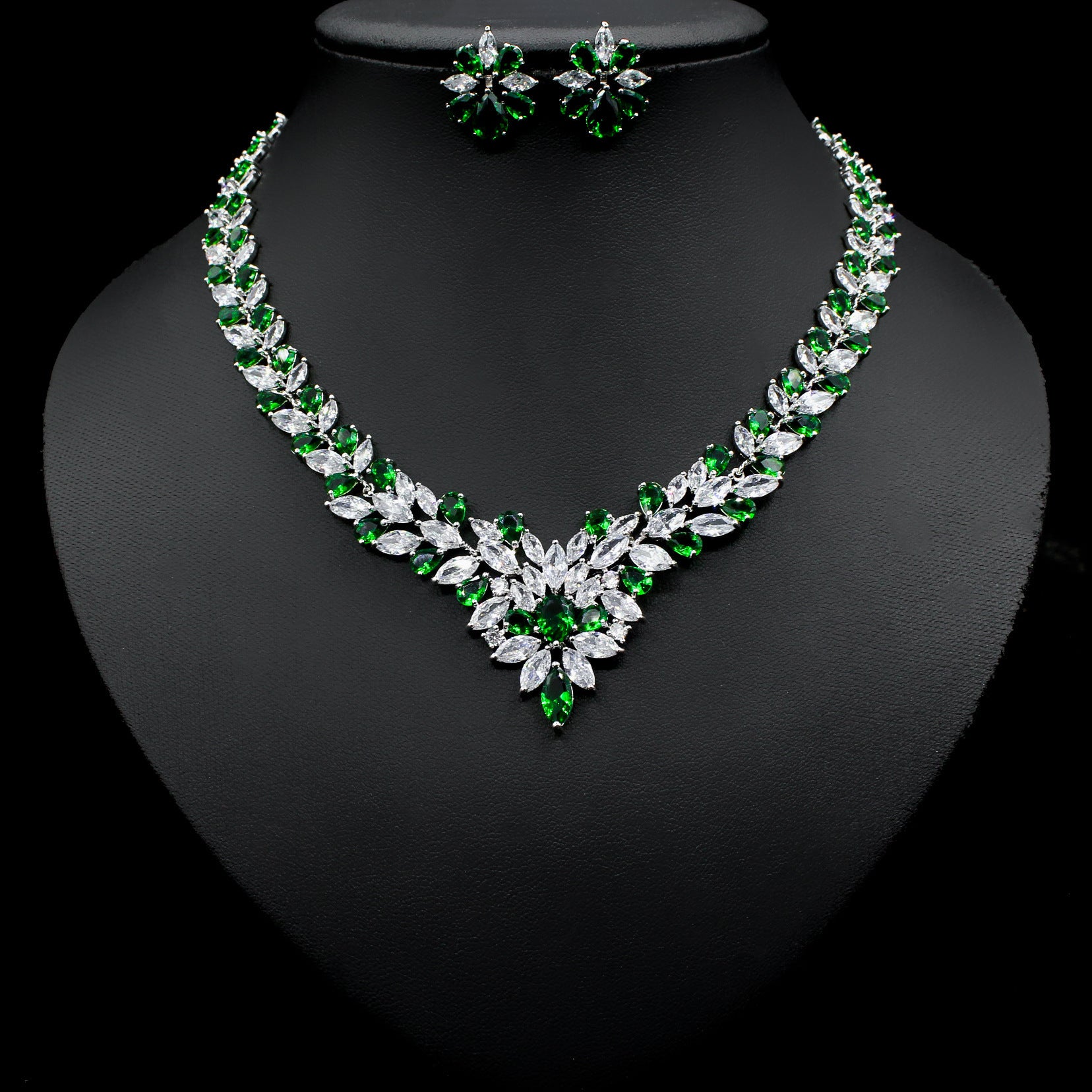 Korean Version Of Bride Jewelry Suit Is Popular 99dc7684 db4e 4bfc bc53 a755f3cc38bb