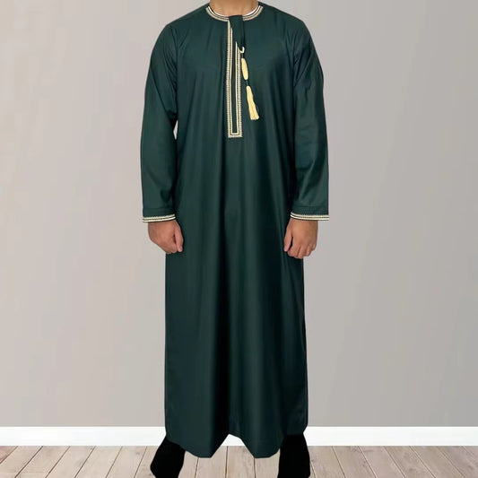 Solid Color Round Neck Embroidered Thick Tassel Oman Gowns Saudi Arabia Men 9af0a7a7 ffbb 4594 98ce 80e94d0eee97