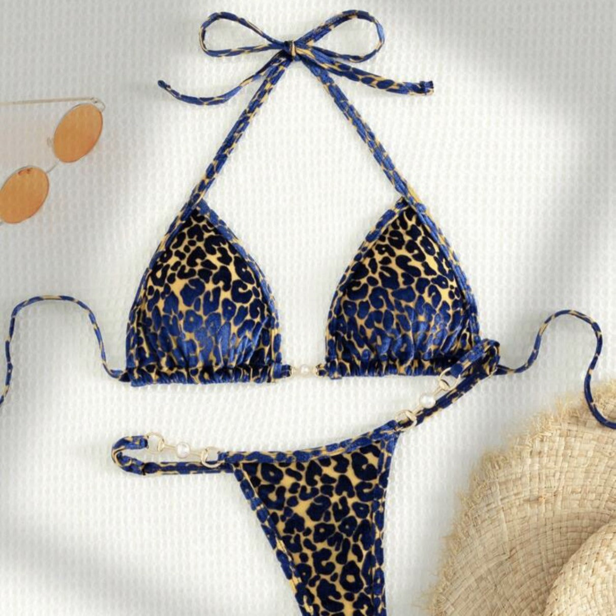 T-shaped Pearl Leopard Special Fabric Swimwear Swimsuit Bikini 9bd424ca e8a5 473e 9ae1 525736c8469c