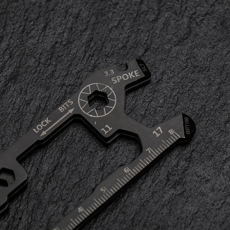 Outdoor Multi-function Portable Repair Tool Combination 9cb56b02 cac2 4cf5 83b0 005c5b4d3886