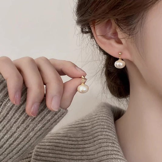 Fashion Steamed Bread Pearl Female Stud Earrings 9d29b7e6 96ca 4b13 8bb4 02f4ec721494