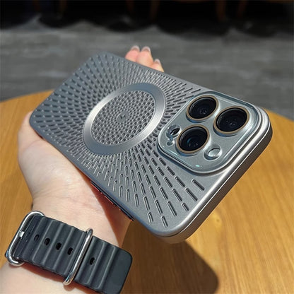 Phone Case Breathable Heat Dissipation Network Shell Magnetic Charging Skin Feeling Protective Cover 9e6d65e1 c9fc 42e2 8fd4 