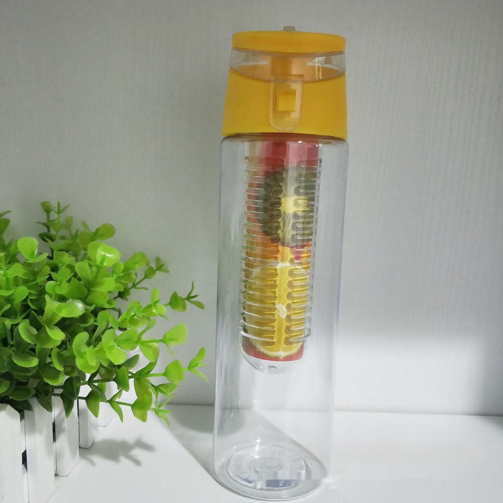 Water bottle outdoor sports lemon water cup artifact 9ea801e5 ee25 48cb 92e6 32f9f538f6d4 fine