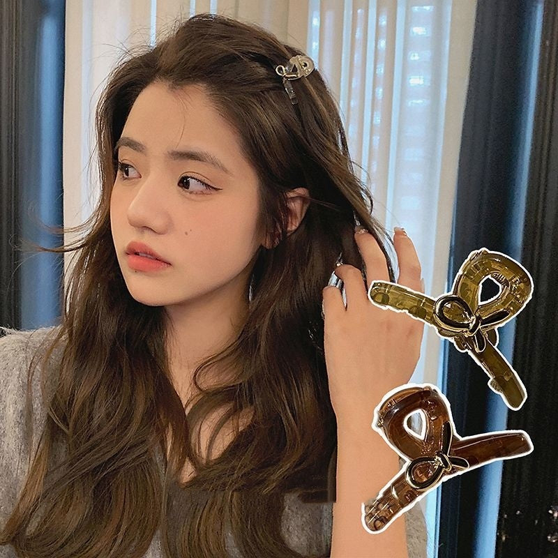 Princess Hairstyle Bangs Cropped Hair Clip Eight-character Grip Female Forehead 9f465802 e6f8 4bf1 83c7 597a70341cca