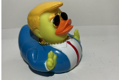 Children's Bath Water Duck Vinyl Squeezing Toy Suit Squeeze Sound Toys O1CN010ziRc81HEYRpfE3qh  2215784980726 0 cib