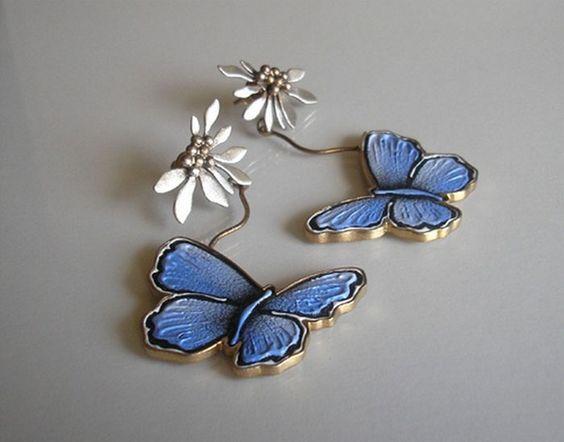 Epoxy Butterfly And Flower European And American Popular Retro Imitation Thai Silver Earrings O1CN013cAWTH1TI0d9hcYT5  220670