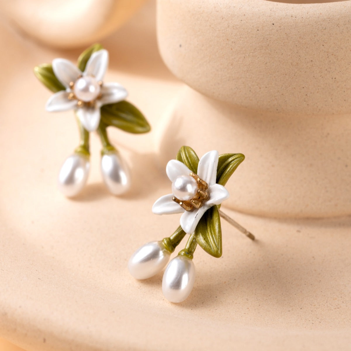 European And American Super Fairy Mori Style Lily Pearl Stud Earrings O1CN019cwIlL1zXBiSTuELP  2217930526723 0 cib