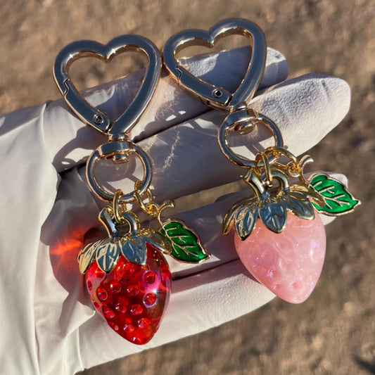 Cute Sweetheart Strawberry Keychain Creative Bag Pendant O1CN01E2n2xW1rOvef4DLab  2217882135622 0 cib