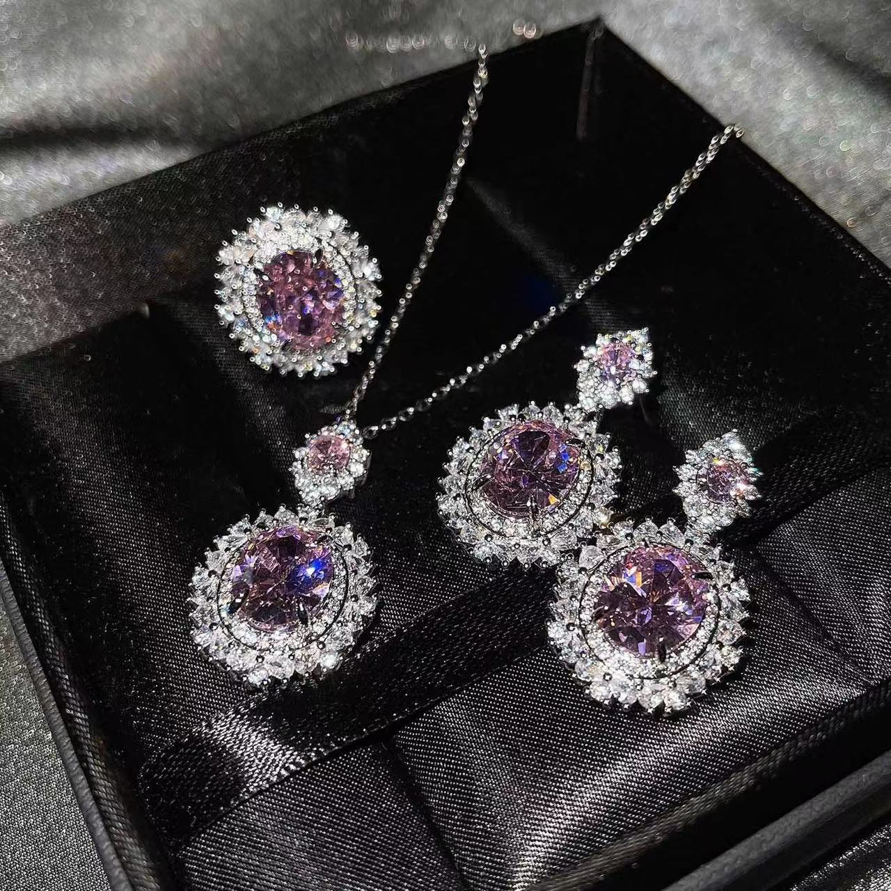 Luxury Premium Three-piece Inlaid Ring Bracelet O1CN01M5ccyo1gWIAP6lTO9  992754149 0 cib 6ae8c113 c059 44f9 8788 e4681dd59ec1