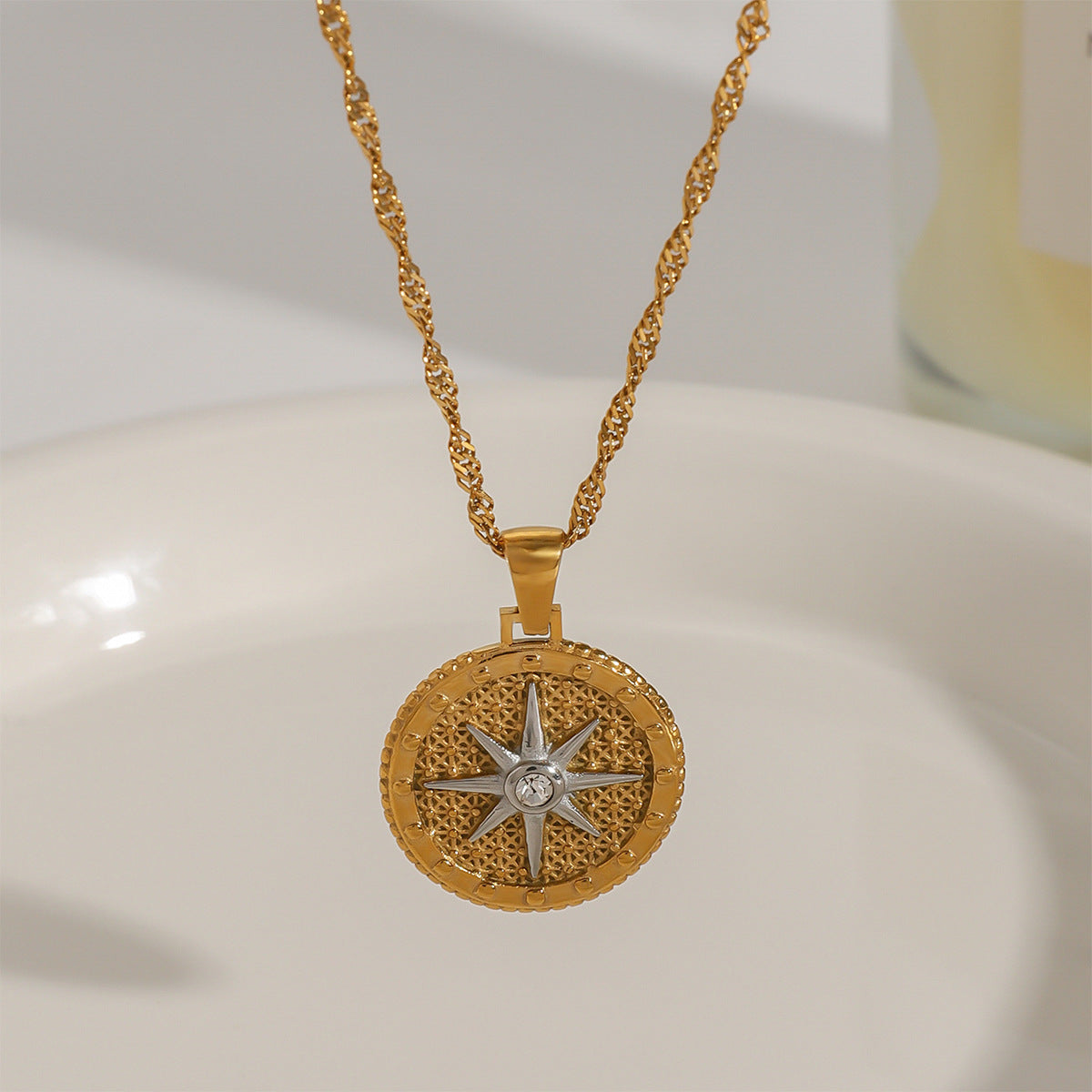 Parker Gold Star Pendant Necklace O1CN01MwTruO2ElaTALLkcc  2210913638785 0 cib