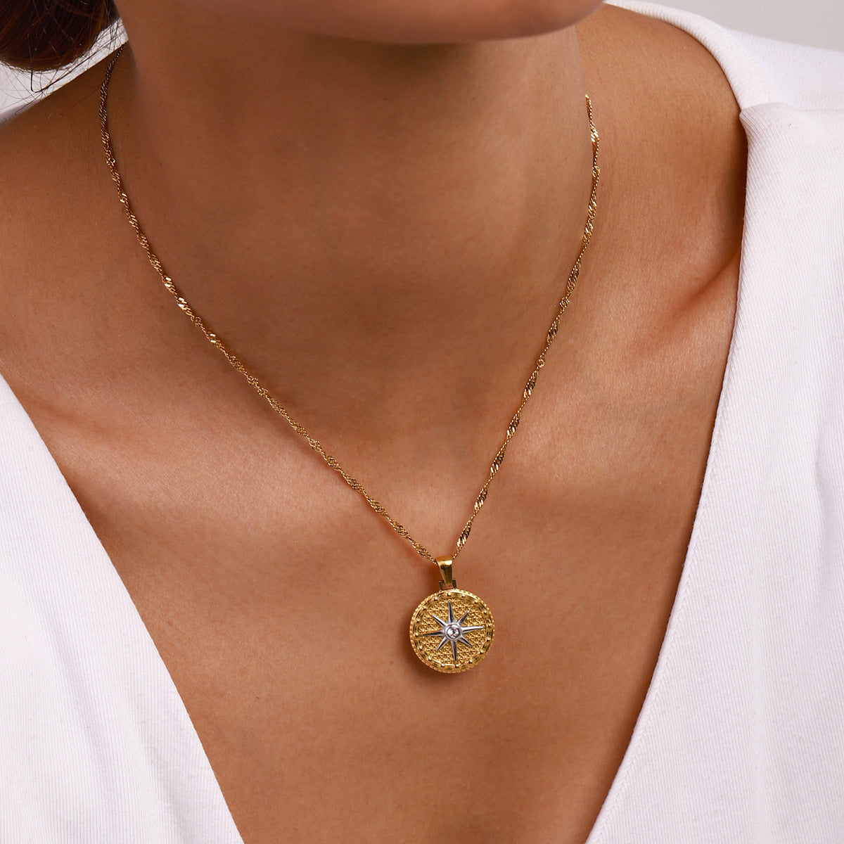 Parker Gold Star Pendant Necklace O1CN01aSLQhw2ElaT7ziXjO  2210913638785 0 cib