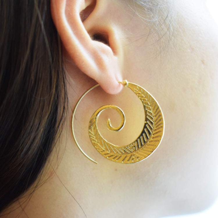 Round Spiral Leaf Exaggerated Vortex Earrings O1CN01zEonFs1wk3zdnCglI  2215451206345 0 cib