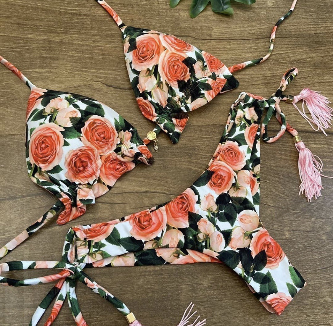 Women's Beach Split Printed Swimsuit a06c9445 f6d6 420e b479 3a84d22166dd f46bcb2f 0e5a 47bd 8091 4b482a8f6920