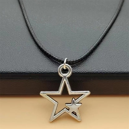Retro Five-pointed Star Ornament Personality Fashion Alloy a104fb1d 09a3 422d 8797 4e6f67c674dd