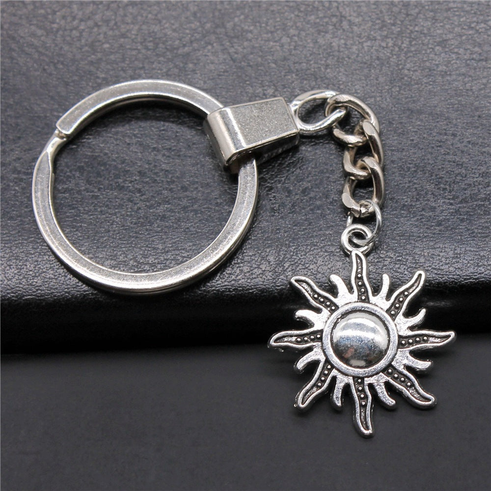 Creative Sun Pendant Keychain Pendant Gift a1665a70 1d38 4d44 9f36 d54d2de228b4