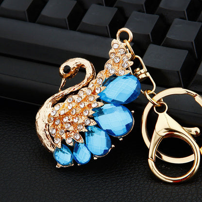 Diamond Crystal Swan Car Key Ring a2608538 0b24 4eef b228 e0ec0fc21c2d