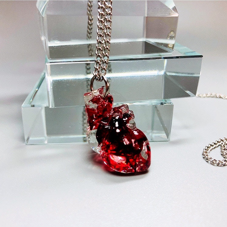 Flesh And Blood Heart Creative Necklace Pendant Heart Artwork a2949e70 342a 4cdd a085 b3a761d04515