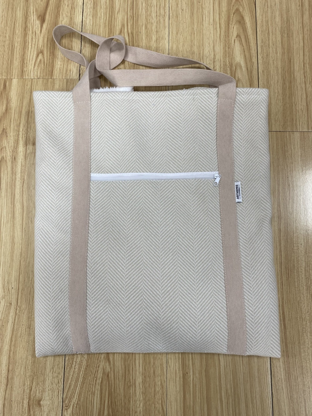 Foldable Picnic Mat Tote Bag With Strap a37f4582 1462 484a a5a7 691138fc2511