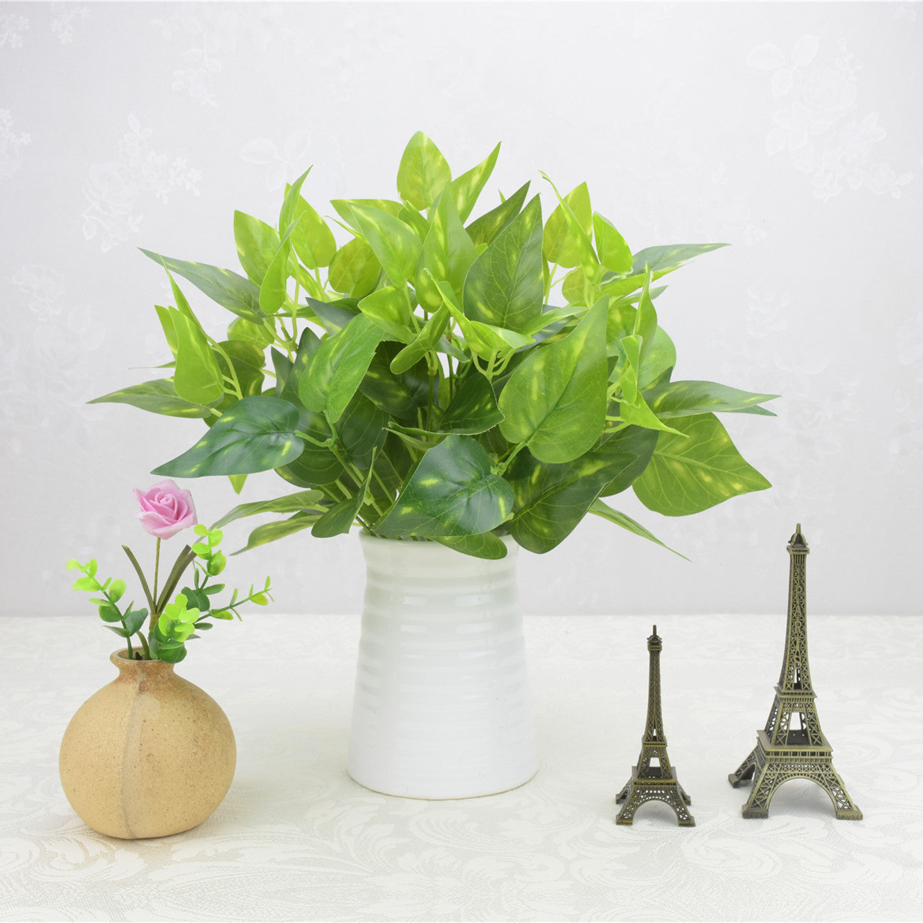 Single Bunch Of Artificial Flowers Artificial Green Plant Simulated Plants Grass Flower Plastic Flowers Fence Planter Partiti