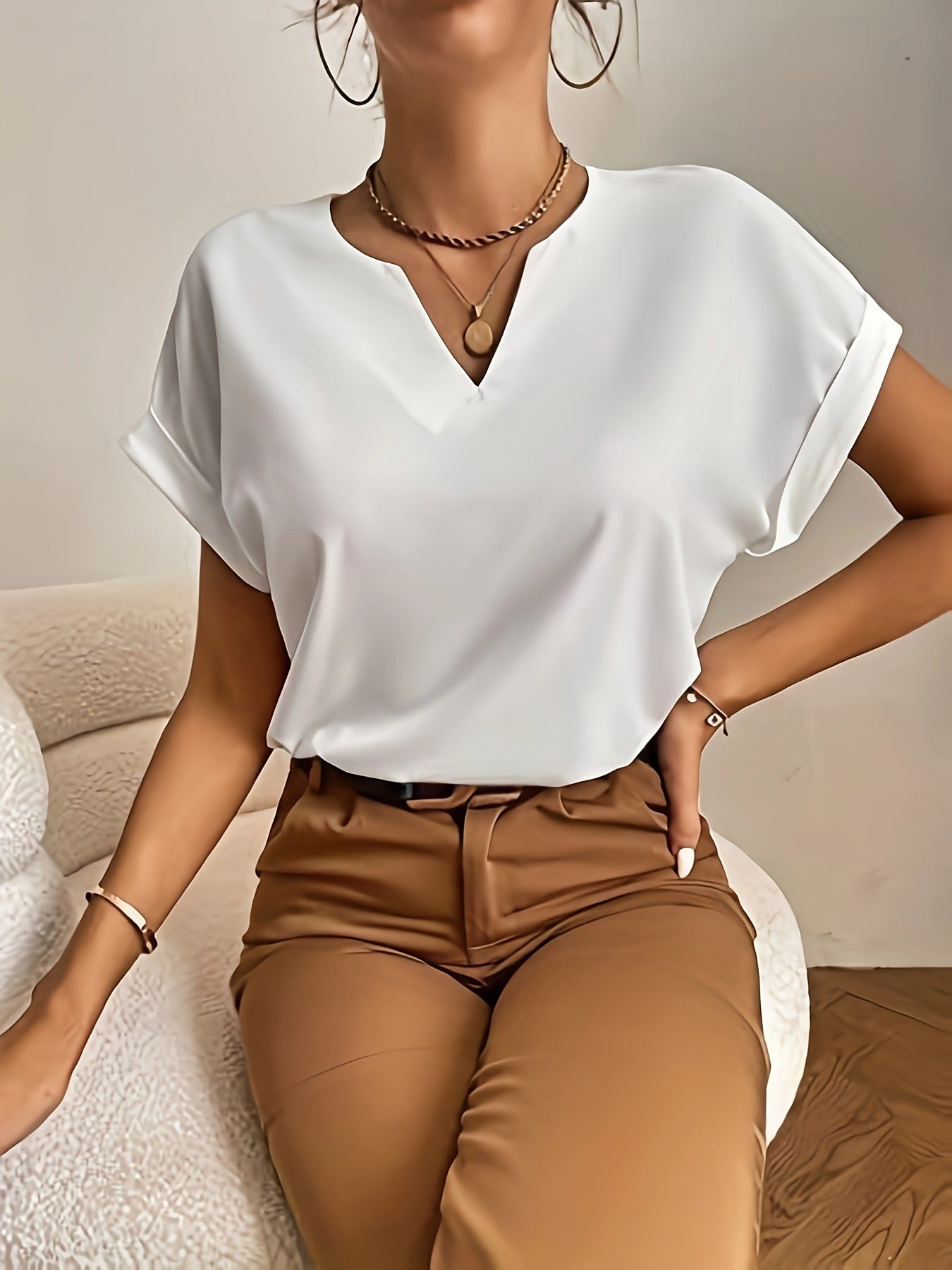 Women's Simple Roll Short-sleeved Casual T-shirt a5a33e69 67b6 4744 a12d 320d00540fbe
