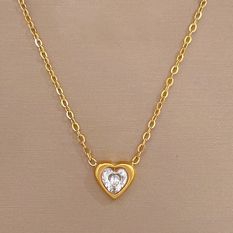 Solstice Heart Gold Necklace a79c8e46 8ffb 4ba4 8ab1 0e94fb10d337