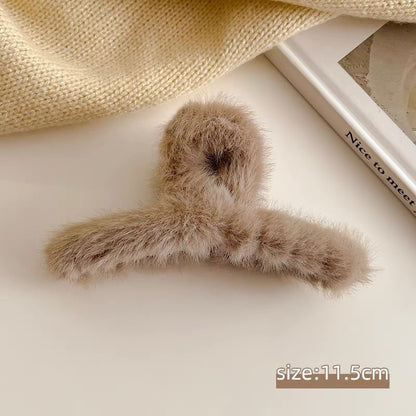 Large Plush Gripper With Elegant Temperament aa972a6f c62c 4ff8 870a a57ee3db9f31