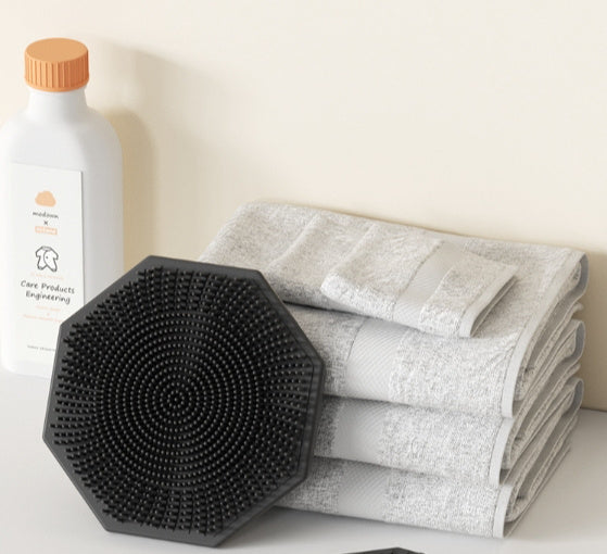 Magic Brush With Soft Bristles For Bathing, Silicone Massage Brush aeb74fe9 f4f4 434c 9fd6 74d05f5fc544