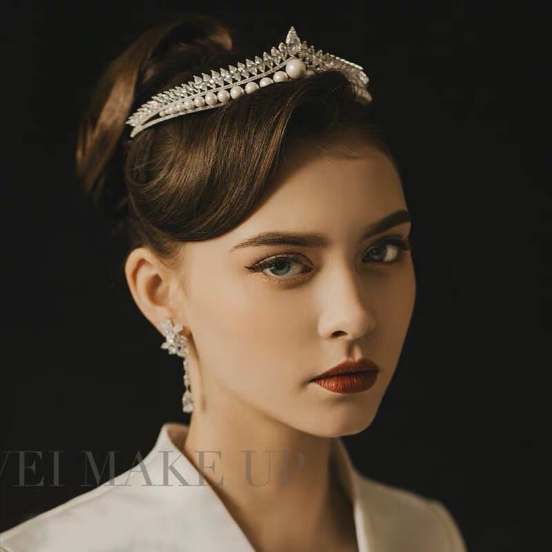 Korean New Bridal Pearl Crown Headdress Simple Elegant Angry Princess Crown Internet Celebrity Dream Girl Hair Accessories b0