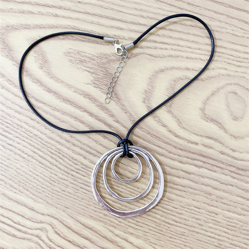 Simple Personality Hollow Circle Necklace Pendant b131af4b c6a4 4353 b6bc 16833fcc3a5d