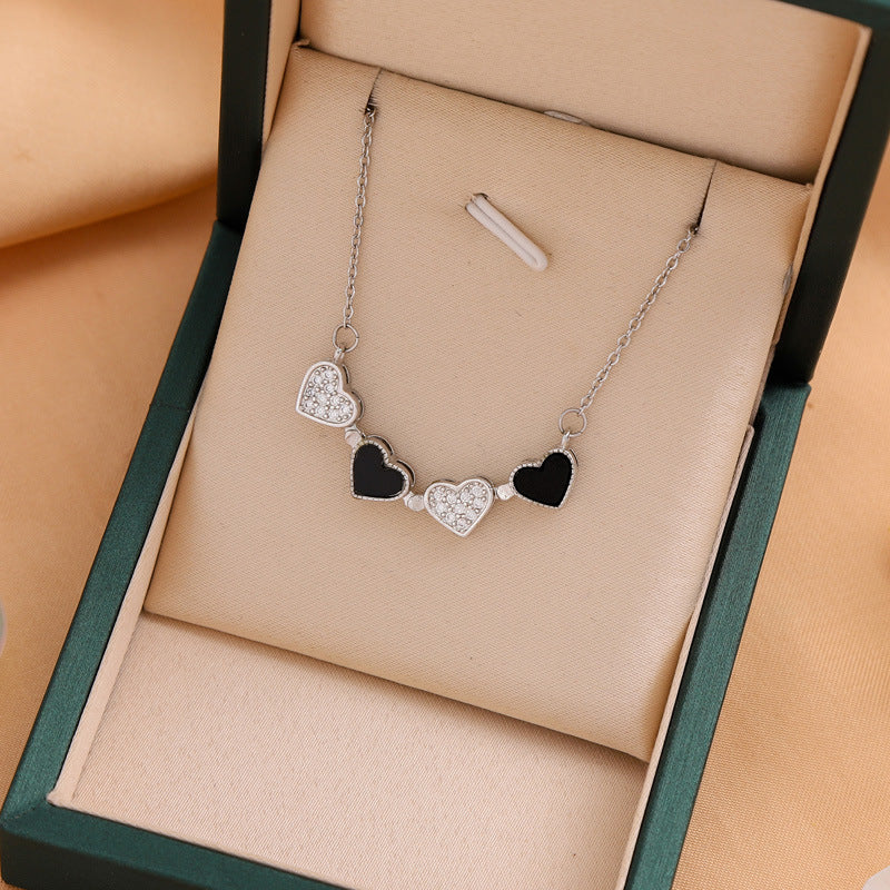 Four-Leaf Clover Pendant Necklace Temperament Entry Lux Niche Design b164138f a786 4bc9 9ed2 decf7acb3eb5