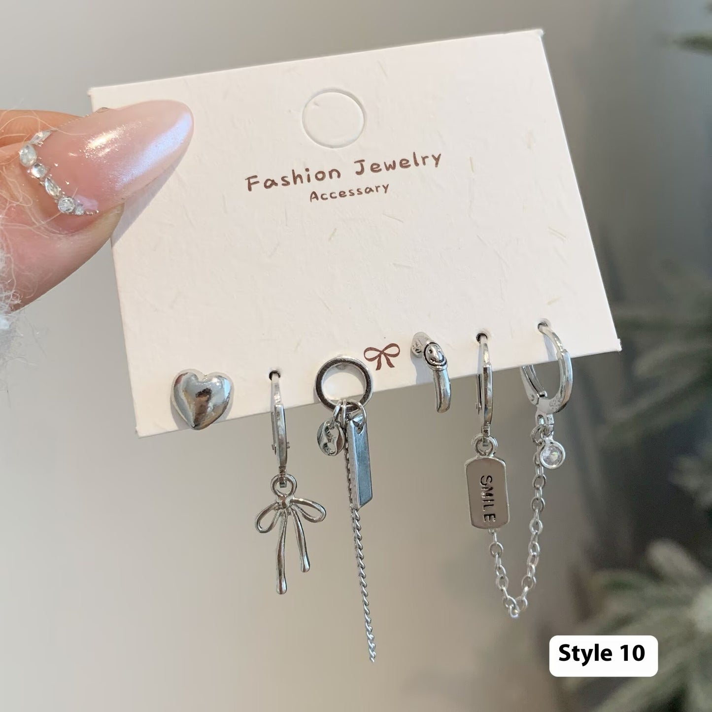 Minimalist Personality Love Butterfly Ear Clip Suit Female b21c766a 197f 4e3f ac2e 546046bccf75 trans