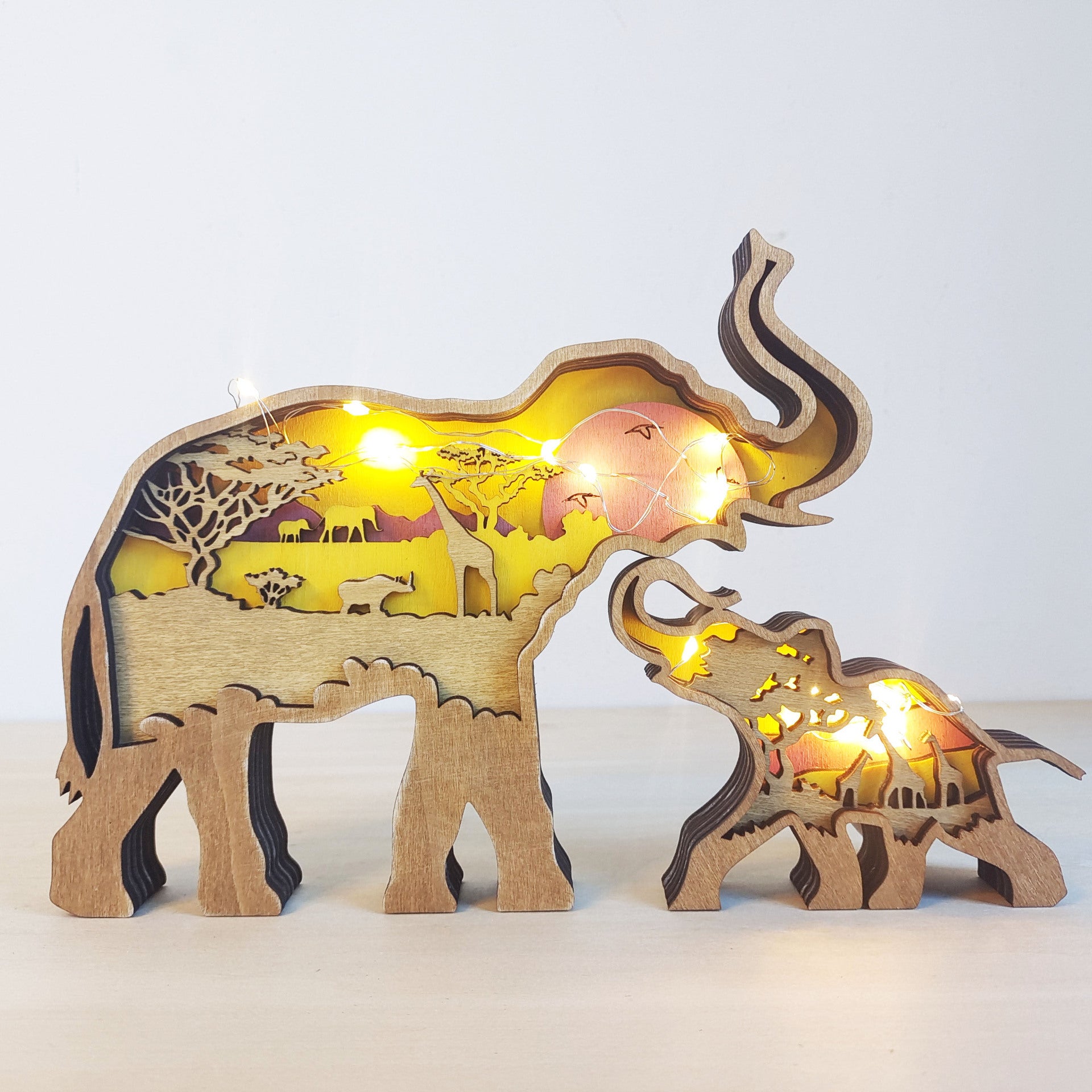 Christmas Decoration Wooden Animal Carving Handcraft Gift Wall Hanging Sculpture 3D Bear Deer Elk Art Decor New Year Ornament