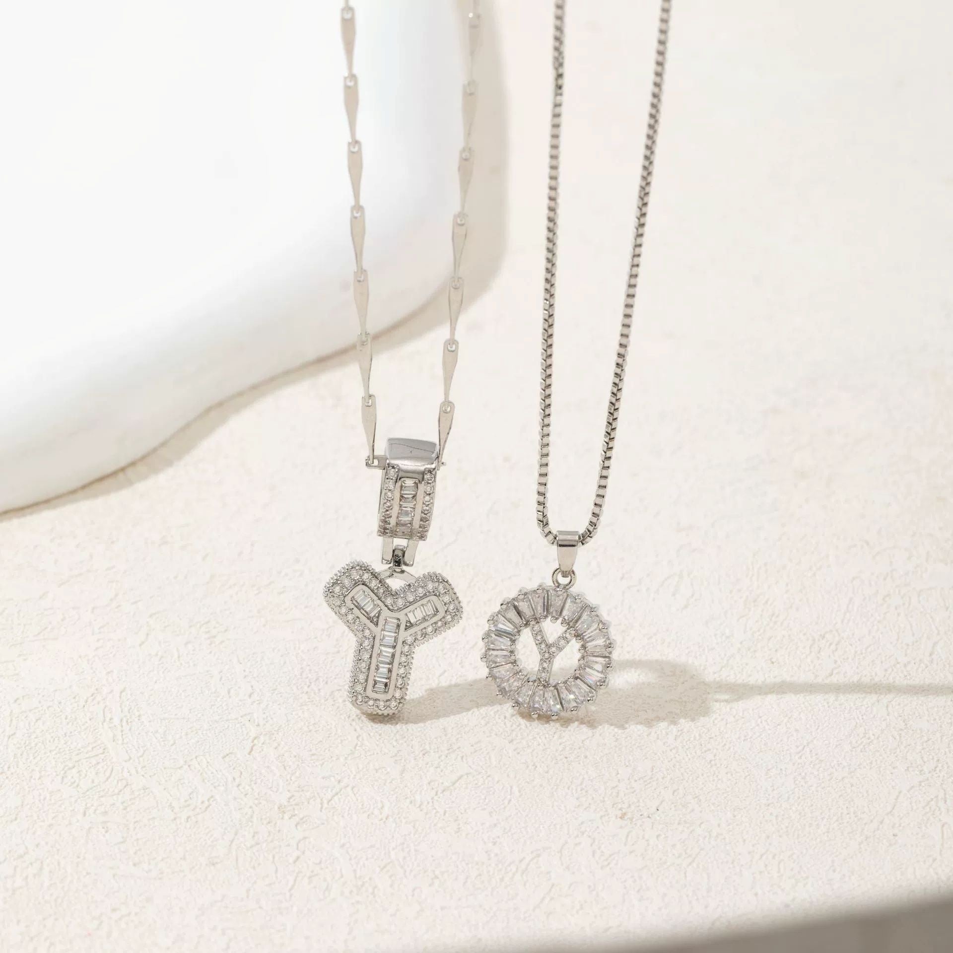 Full Diamond Rock Candy 26 Letter Pendant Necklace Copper Inlaid Zirconium Round Flower Letter Suit b64fc2b6 737f 4626 b614 c