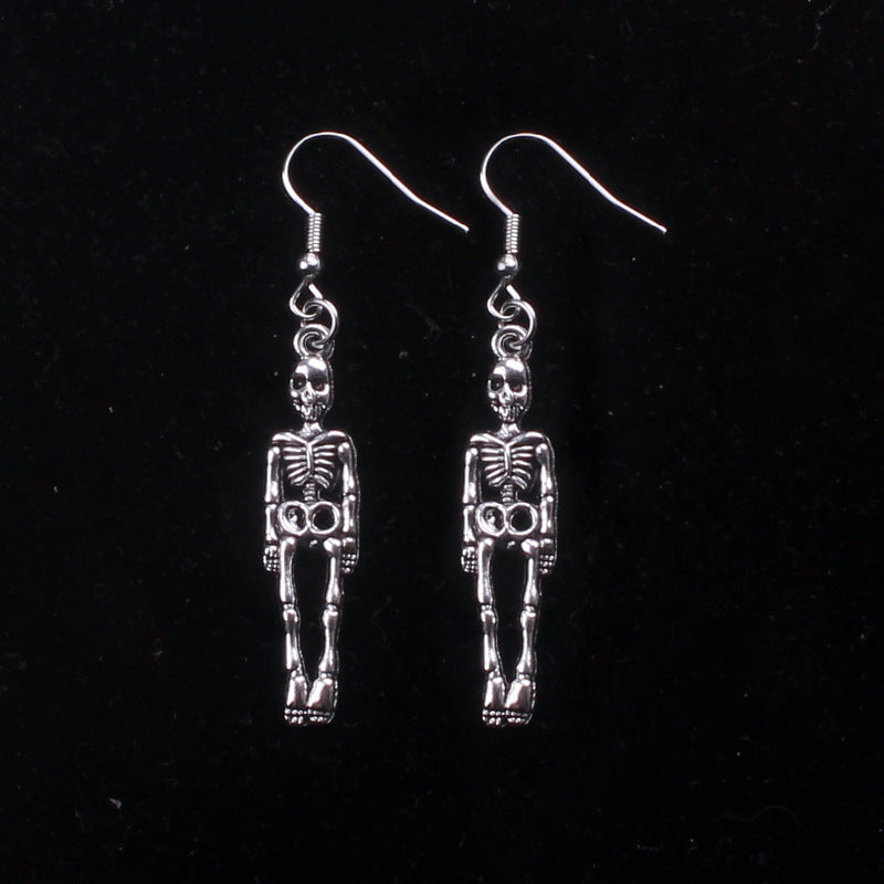 European And American Popular Exaggerated Gothic Skull Earrings b85d3425 8822 458a 8e9c 64eb3a28d9a1