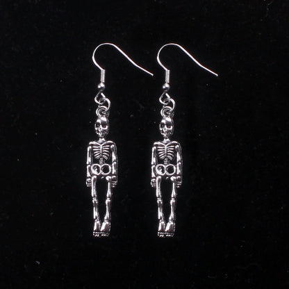 European And American Popular Exaggerated Gothic Skull Earrings b85d3425 8822 458a 8e9c 64eb3a28d9a1