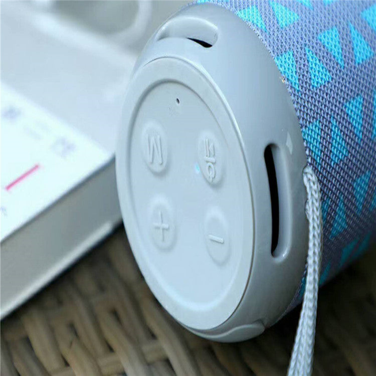 Wireless Bluetooth Speaker Outdoor Portable Card Fashion Gift b96e0012 7aa8 4dbe 8454 f700499c04e4