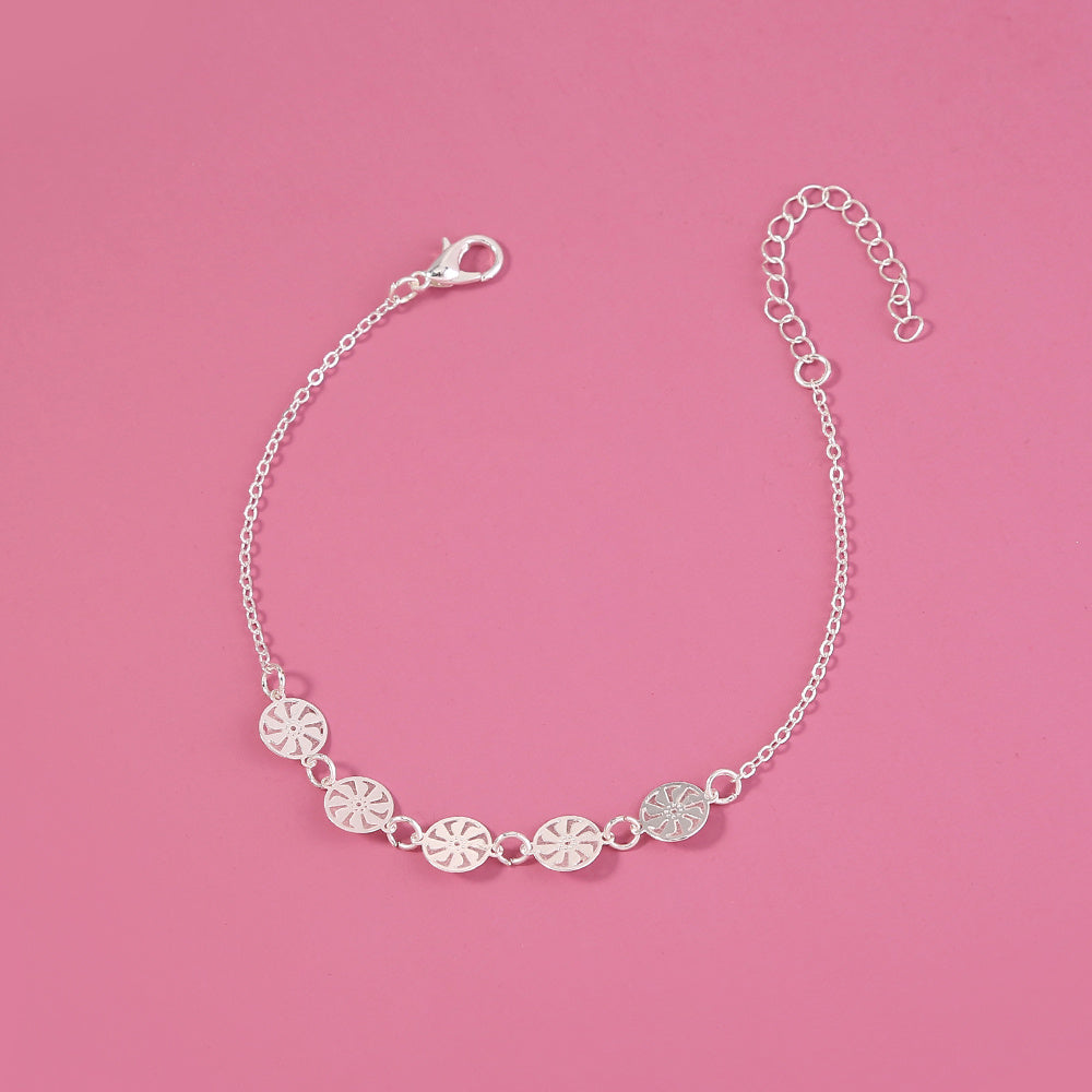 Silver glow-in-the-dark cyclone bracelet b980f4c7 73a9 44e1 a1f2 f93ed86c0218