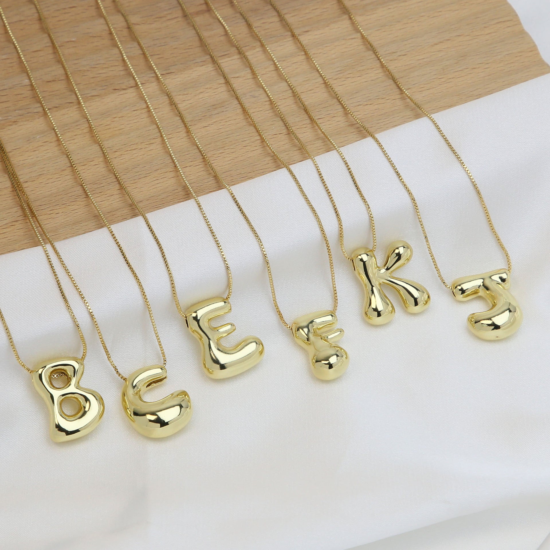 Brass Glossy Balloon English Letter Pendant Necklace badd7617 6e29 4675 b9fd 746b72e9a1a8