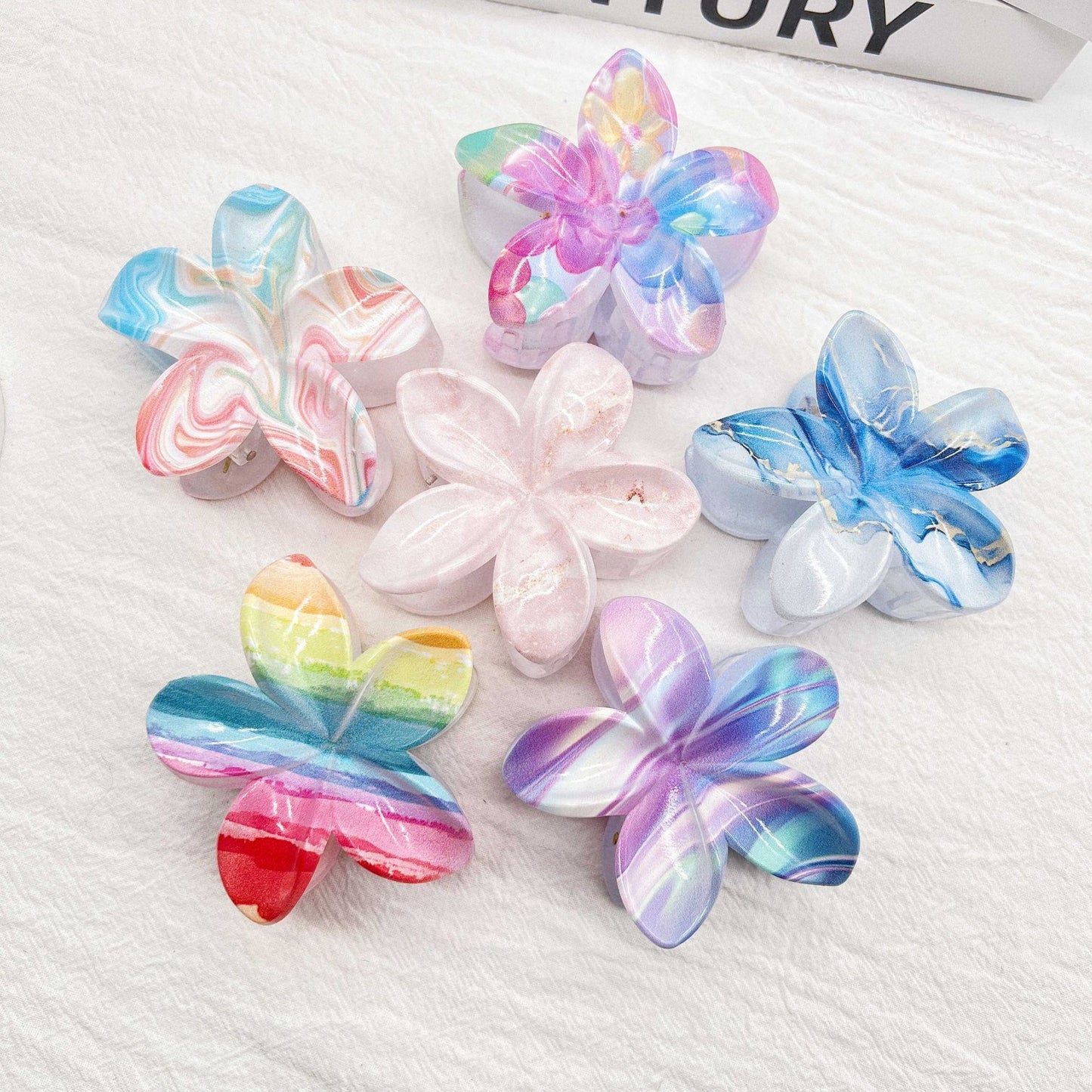 Color Blooming Plumeria Rubra Grip Dopamine Girl Back Head Hair Clip bc8879c3 c04b 4cf1 8a30 95f5b83ea6c3