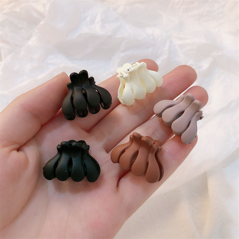 Women's Hair Clip With Frosted Back Of The Head Spoon bc991de4 6781 4368 bd84 2fbdf13c8bb3