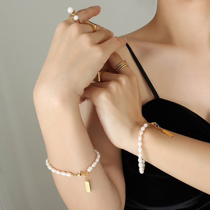 English LOVE Square Plate Lettering Pearl Titanium Steel Bracelet bebcba04 82bc 41b3 8f3c a405c8d3439e