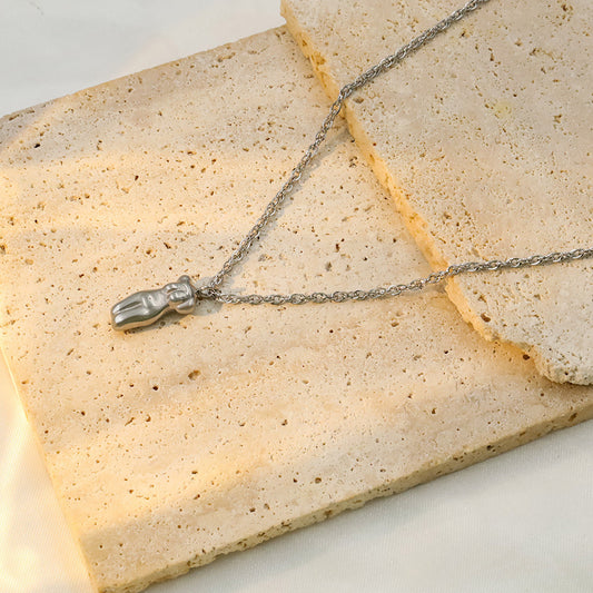 18K Stainless Steel Clavicle Chain Female Portrait - HD Wireless Product #1