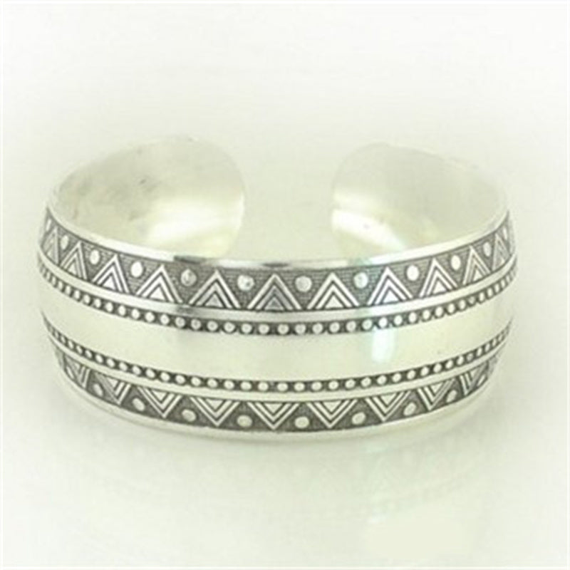 Women's Vintage Miao Silver Carved Bracelet bfc21a10 a510 4d36 bb01 5c6df5de0503