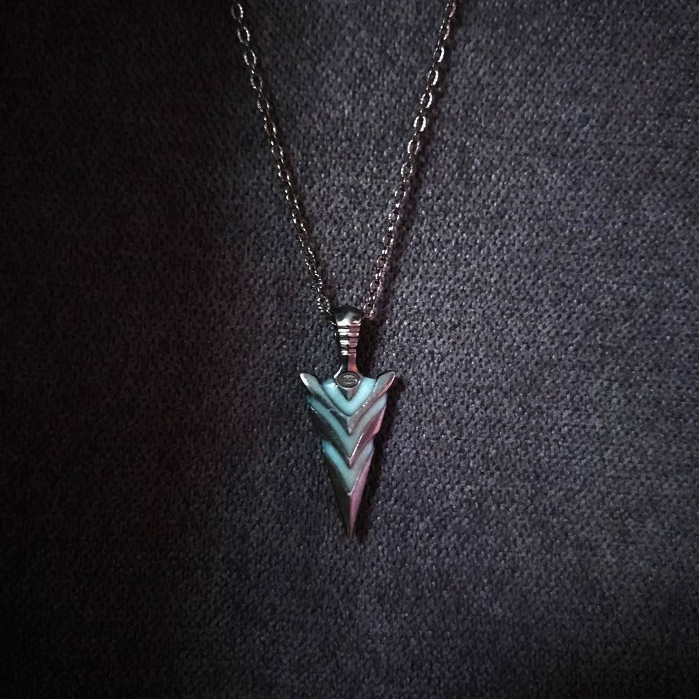 Luminous Arrow Necklace Vintage Light-emitting Pendant c09da03a 32e4 457d a74a b30abcf20b6c